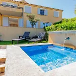 Lägenhet Charming A C House 2br 4p -
