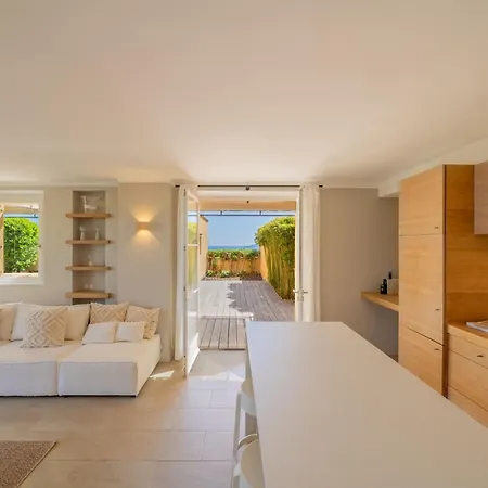 Charming A C House 2br 4p - سان تروبيه