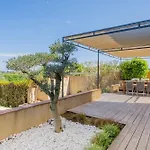 Apartment Charming A C House 2br 4p -