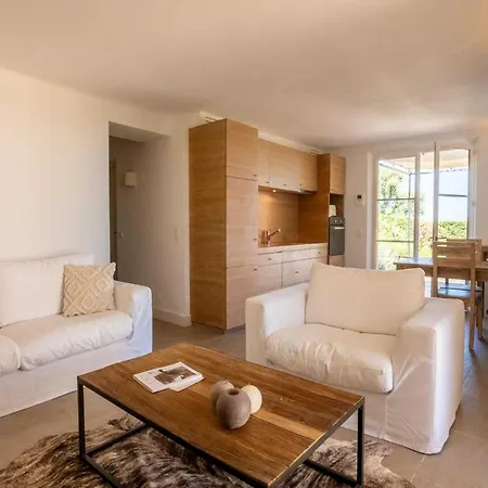 Apartament Charming A C House 2br 4p -