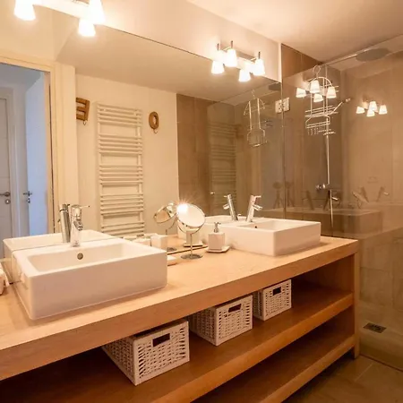 Apartament Charming A C House 2br 4p - *