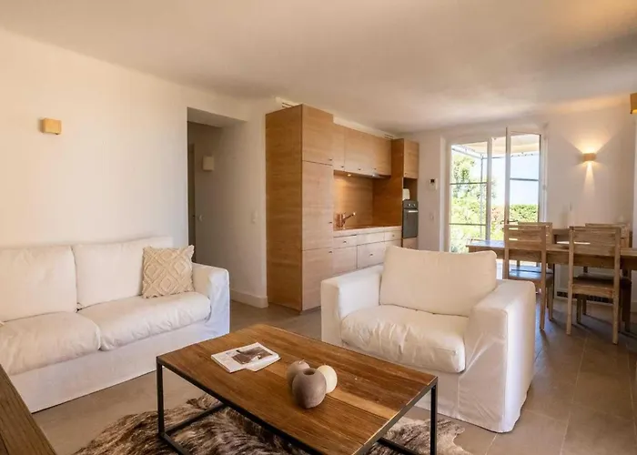 Appartement Charming A C House 2br 4p -