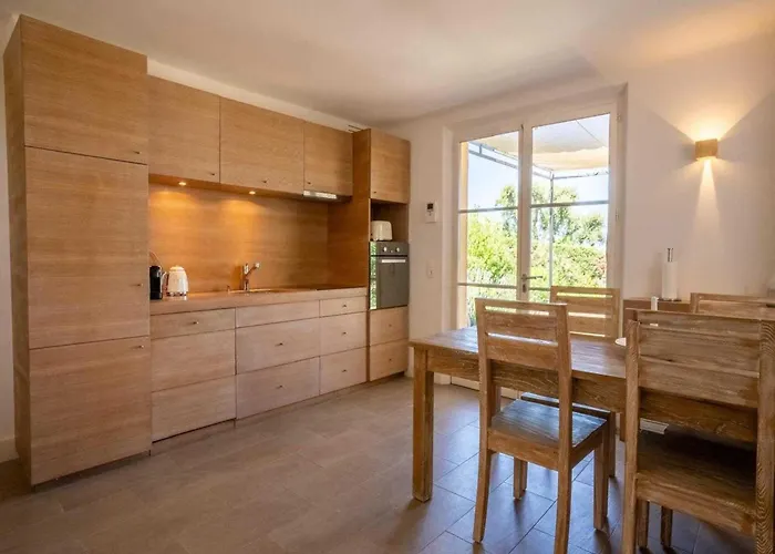 Charming A C House 2br 4p - Apartmán