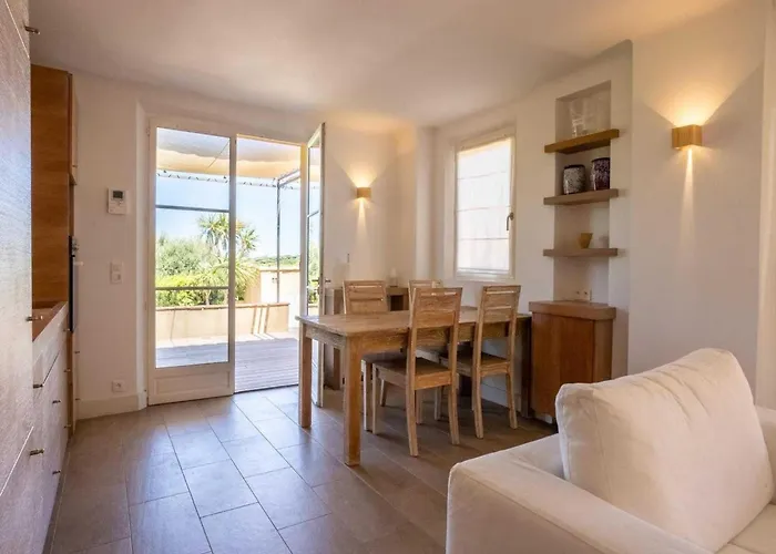 Charming A C House 2br 4p - Apartmán